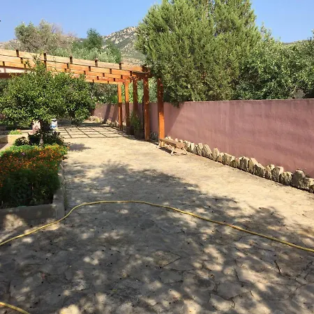 Casa Legardenie 度假居 *
